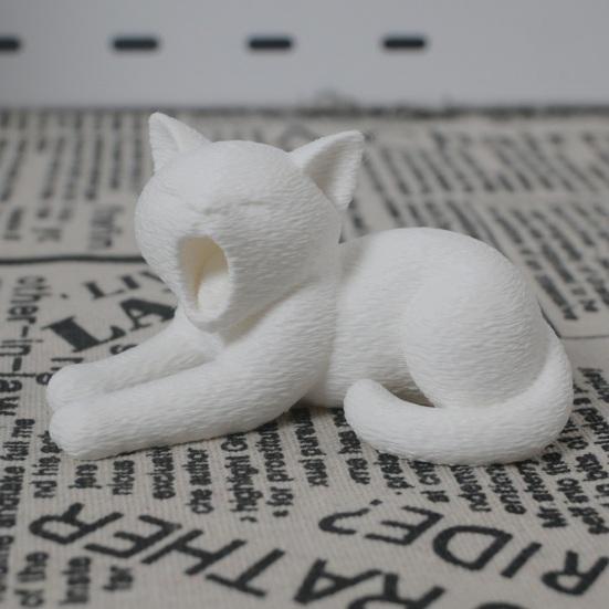 xiaobudian 3D Printed Cat Ornament, Realistic Plush Texture Figurines, Black White Cute Healing Sculpture, for Desk Car Bookshelf Decor