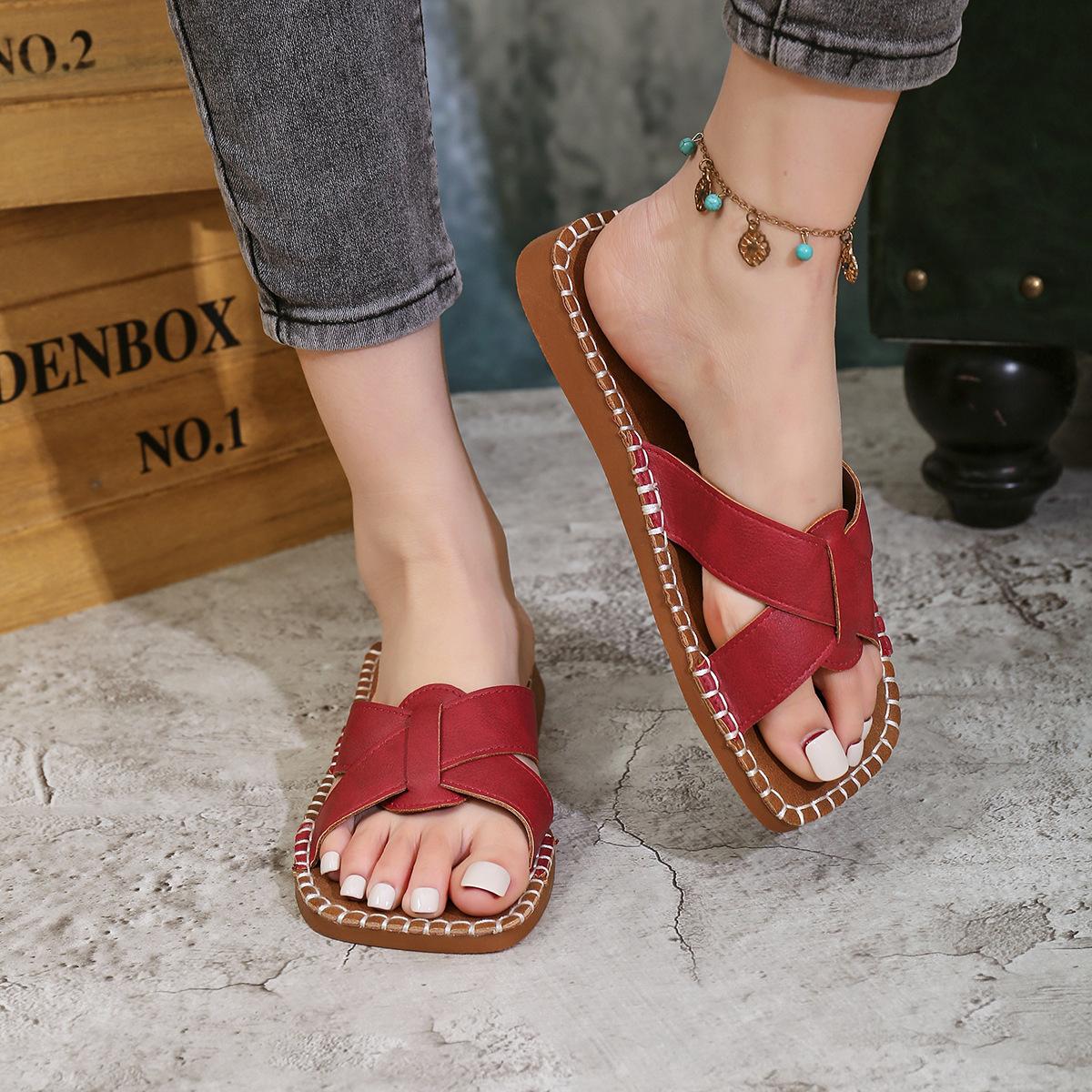 

Шлепанцы на плоской подошве с перекрестными ремешками женские 2025 новые удобные женские шлепанцы на мягкой подошве обувь больших размеров 42 бордовый