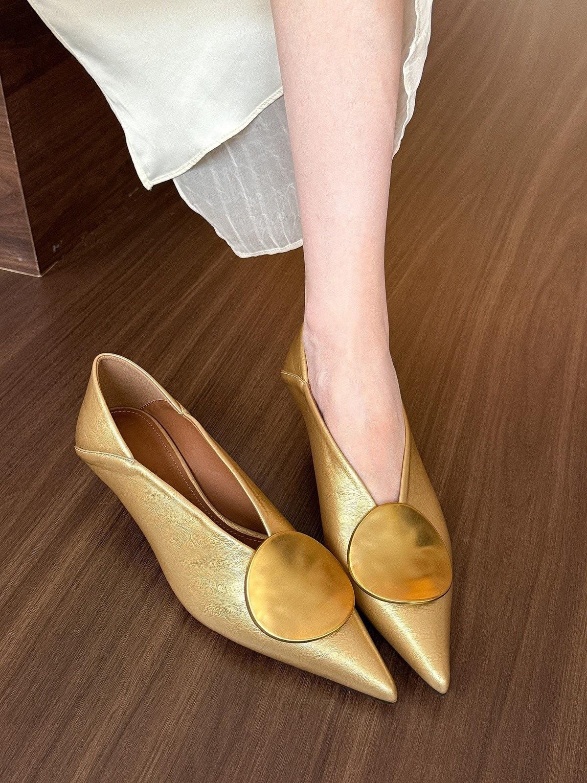 

Luxury2026 Женские туфли на каблуке с острым носом на низком каблуке Дизайнерские туфли Сексуальное платье Модная женщина Лодочки Летние Элегантные Zapatos Mujer 34 золотой