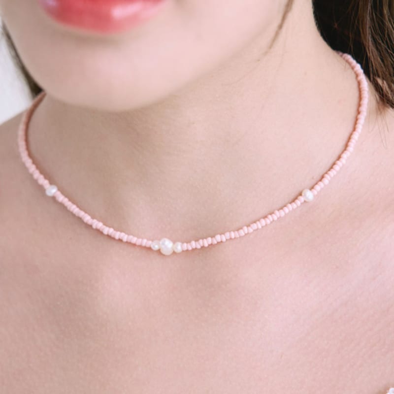 NUOY Baby Pink Beaded Pearl Necklace