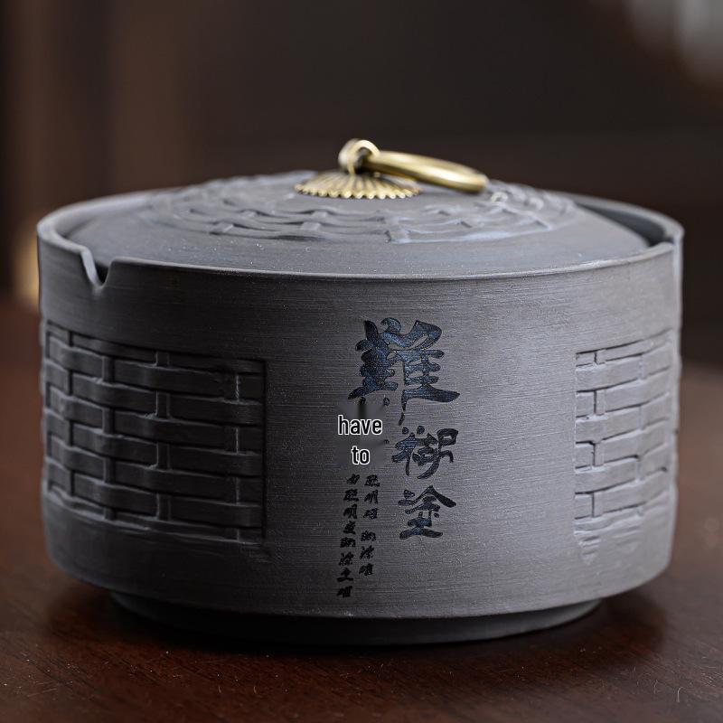 Zisha Ceramic Ashtray with Lid: Medium, Fly-Proof, Retro Home & Office Decor for Extinguishing Cigarettes.