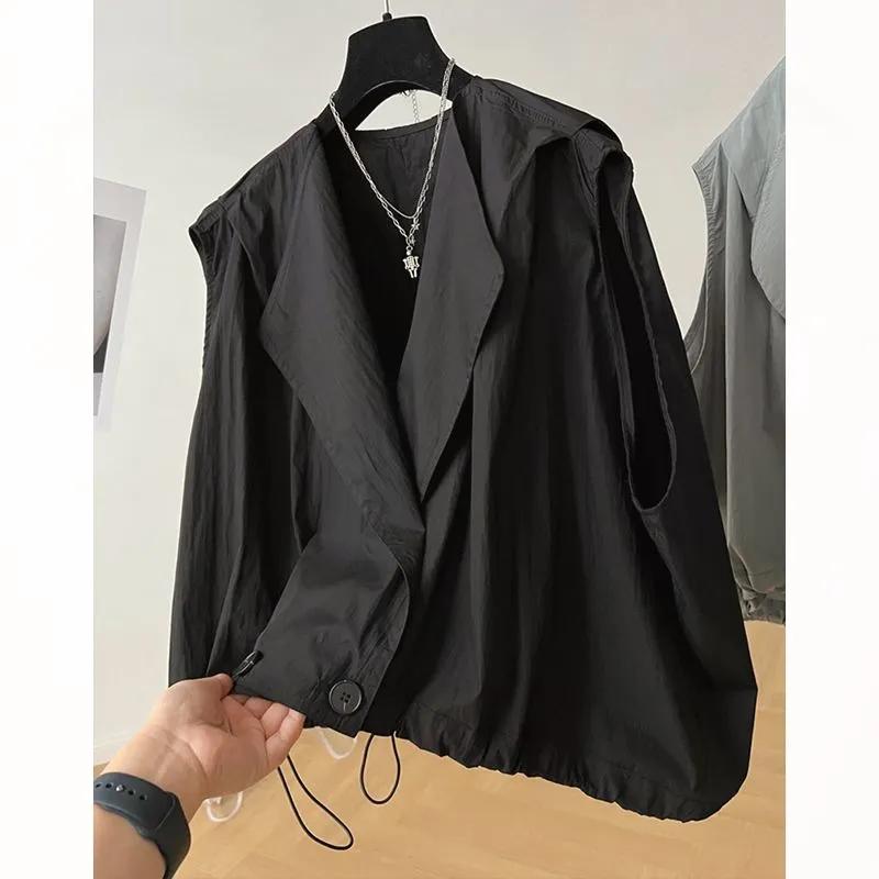 Dámská letní jednobarevná volná ležérní bezrukávová bunda plisovaná tenká vesta