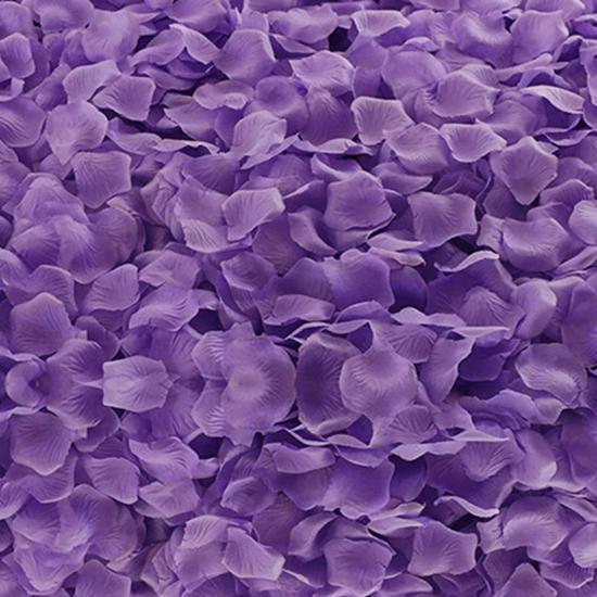 Romantische Rosenblätter - Vlies, Handgestreute Kunstblumen für Geburtstags- oder Hochzeitsdekorationen
