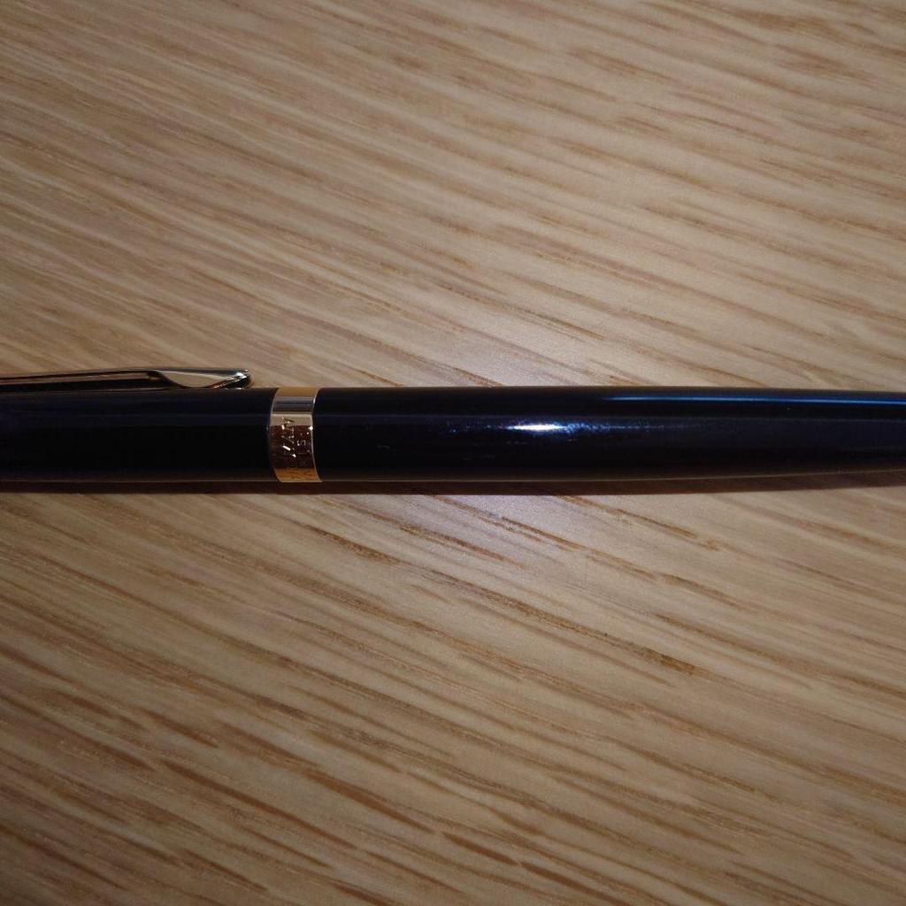 Used Waterman Metropolitan Essential Black GT Ballpoint Pen