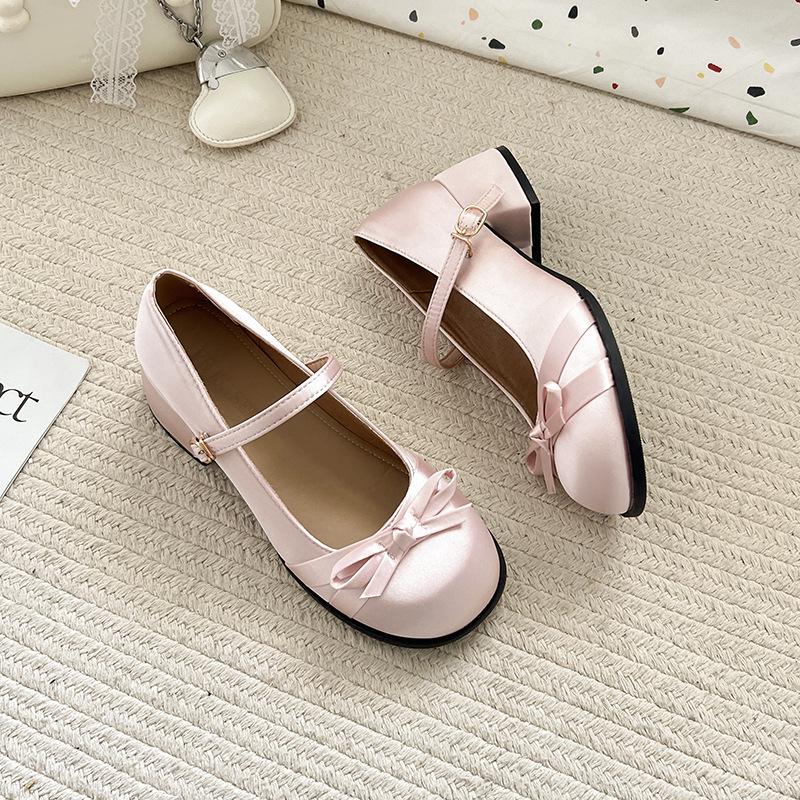 Retro Mary Jane Einzelne Schuhe mit flachem Ausschnitt Damen Sommer neue modische vielseitige Röcke dicker Absatz coole einzelne Schuhe