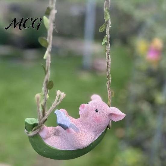 Balcony Decor Hanging Resin Pig Figurine, Cute Piggy Lying in Hammock Reading Animal Art Book Ornament, Waterproof Sculpture for Indoor Outdoor