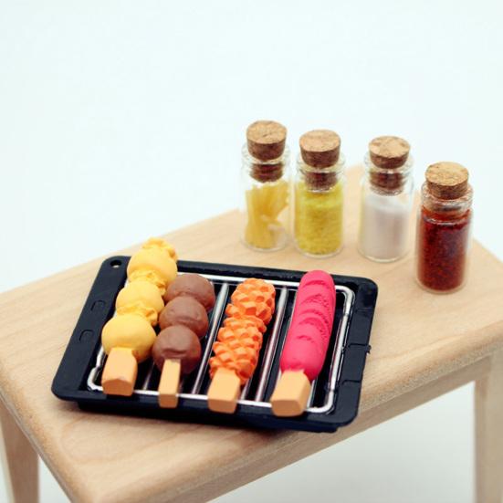 Mini Grill Skewer Set Miniature Food BBQ Accessories Resin Mini Grilled Sausage Grill Tray Seasoning Bottles for 1:12 Scale Miniature House And Dolls