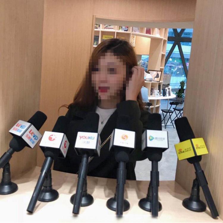 Model Toy Children's Prop Microphone: New Style for Practice, Performance, and Simulation