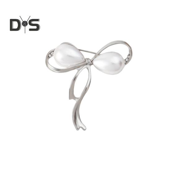 Women Brooch Faux Pearl Hollow Bow Decor Stainless Exquisite Vintage Anti-slip Wear-resistant Coat Collar Hat Scarf Decoration Clothes Pin Garment
