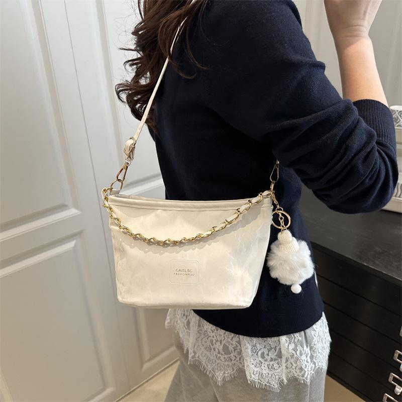 Fashion Small Bag Women's 2025 New Chain Foreign Style Niche Messenger Bag Popular Texture Shoulder Underarm Bucket Bag