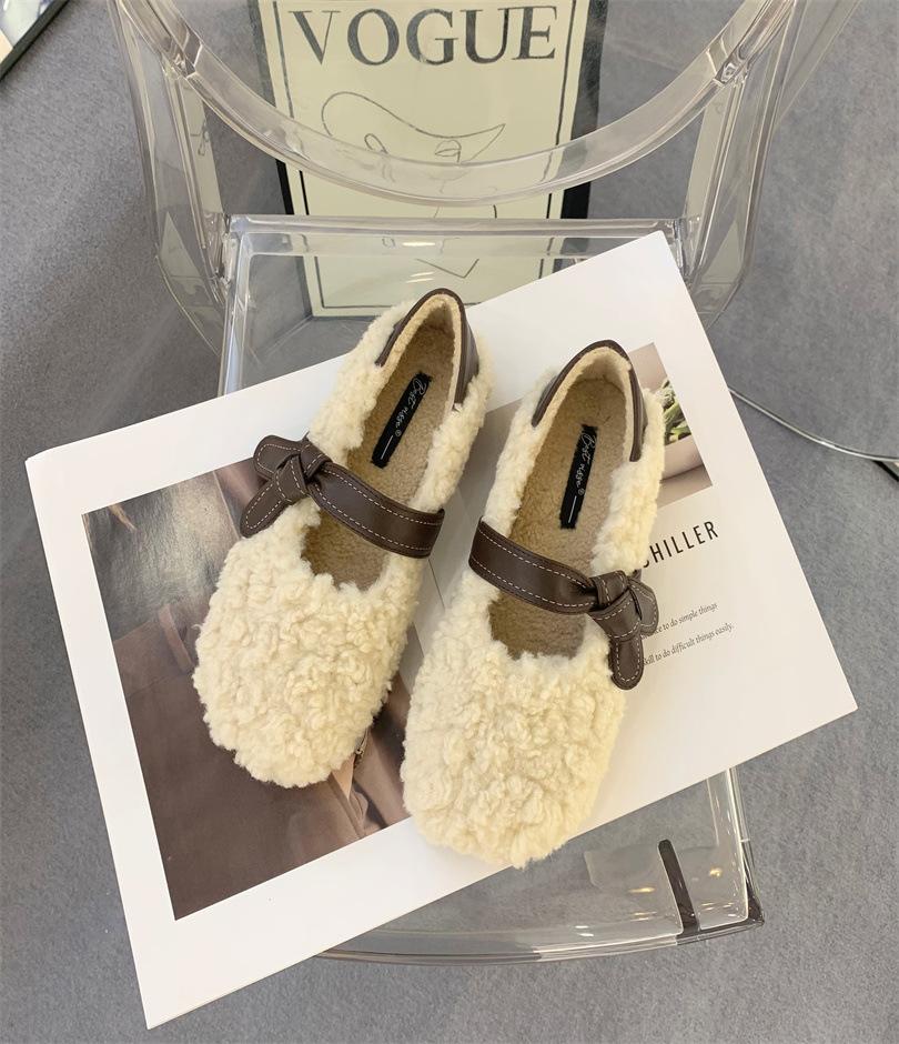 One-pedal Doudou Shoes Women's Winter 2025 New Versatile Lamb Wool Shoes Wear One-button Velvet Thermal Cotton Shoes