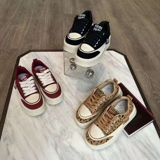 Women's Spring New Thick Baseplate Shoes Women's Shoes Versatile and High Student Sports and Leisure Shoes Women