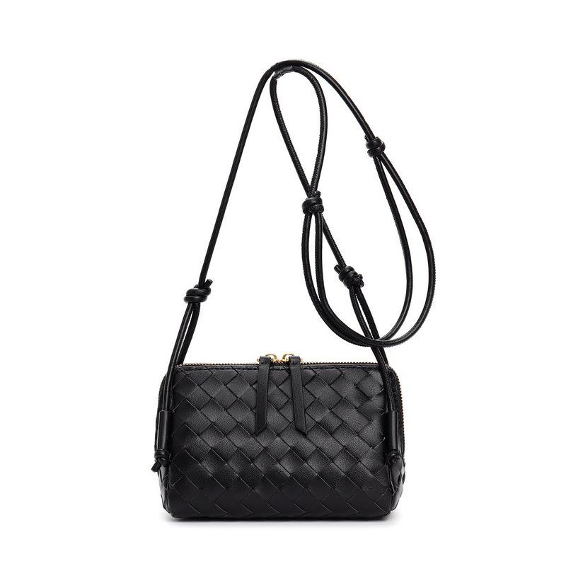 2026 Nuova Borsa da Donna in Vera Pelle Moda Intreccio Mini Borsa per Fotocamera Guscio a Cuscino Borsa Piccola a Spalla Singola Borsa a Tracolla Transfrontaliera