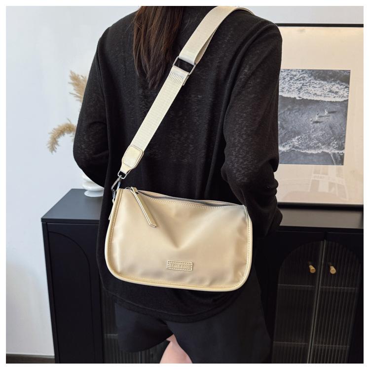 Popular small bags women's bags autumn new simple and versatile broadband shoulder messenger bag canvas pillow bag tide