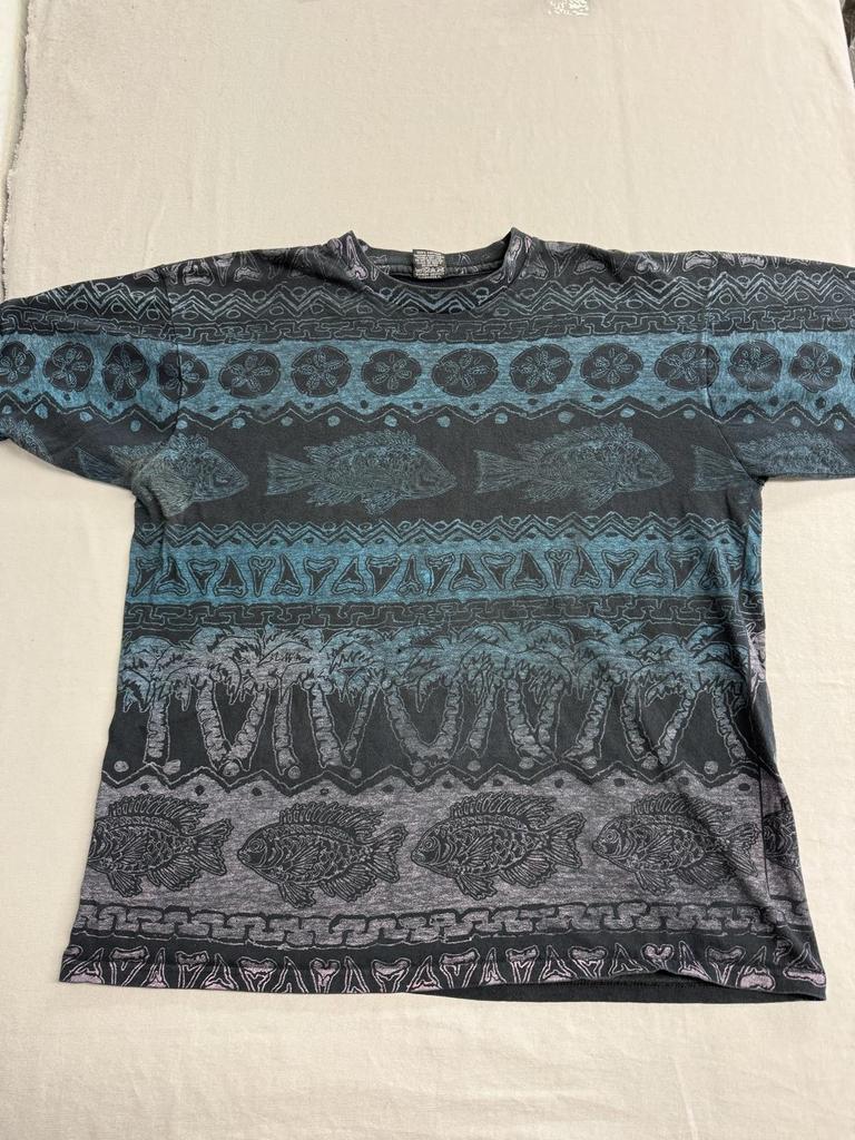 Vintage Surf & Sea T-shirts Horizontal Sand Dollar & Fish XL