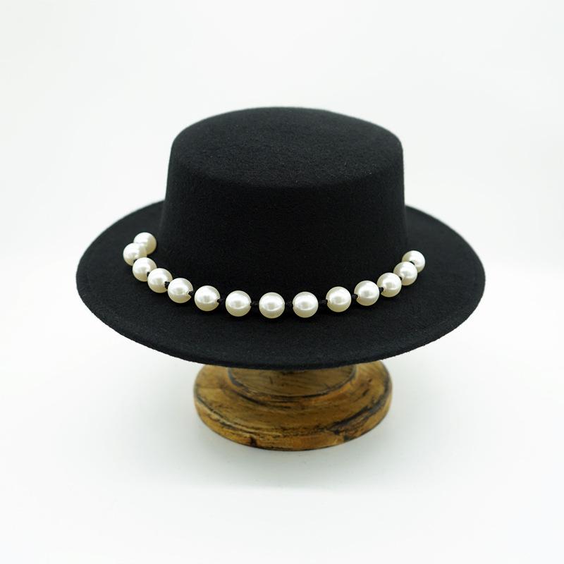 British Retro Black Woolen Flat Top Top Hat Women'S Autumn And Winter Pearl Chain Flat Brim Felt Hat Internet Celebrities Of The Same Style