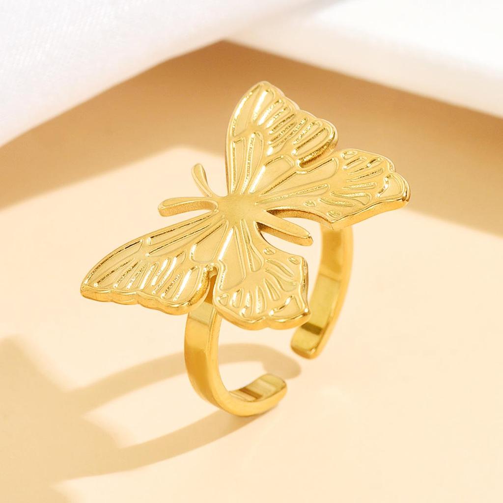 Retro Elegant Butterfly Ring: Pastoral Style Adjustable Stainless Steel Jewelry for Women.