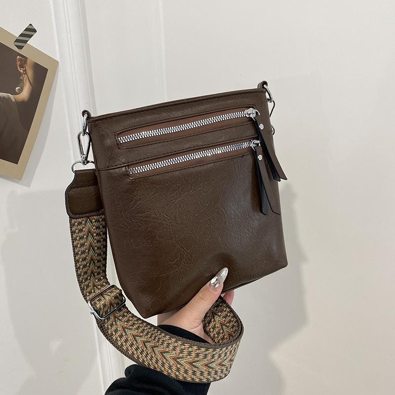 New Women's Bag Simple Retro Women's Messenger Bag Removable Jacquard Wide Shoulder Strap Versatile Shoulder Bag