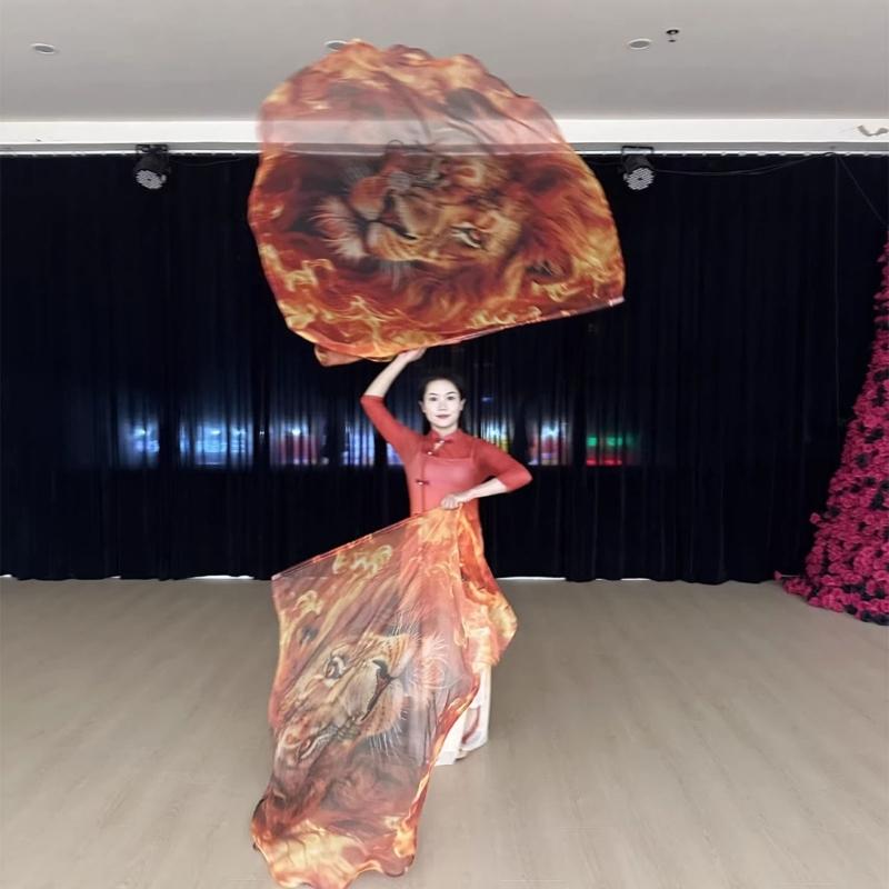 Grandi Stendardi di Culto da 140 Cm con Aste Flessibili Bandiera di Culto Fuoco e Leoni per Servizi Religiosi e Spettacoli Artistici