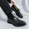 Herren Ganzjahres-Ein-Schritt-Retro-Britisch-Set Spitz zulaufende Loafer Koreanische Version Atmungsaktiv Faul Lässig Herrenschuhe