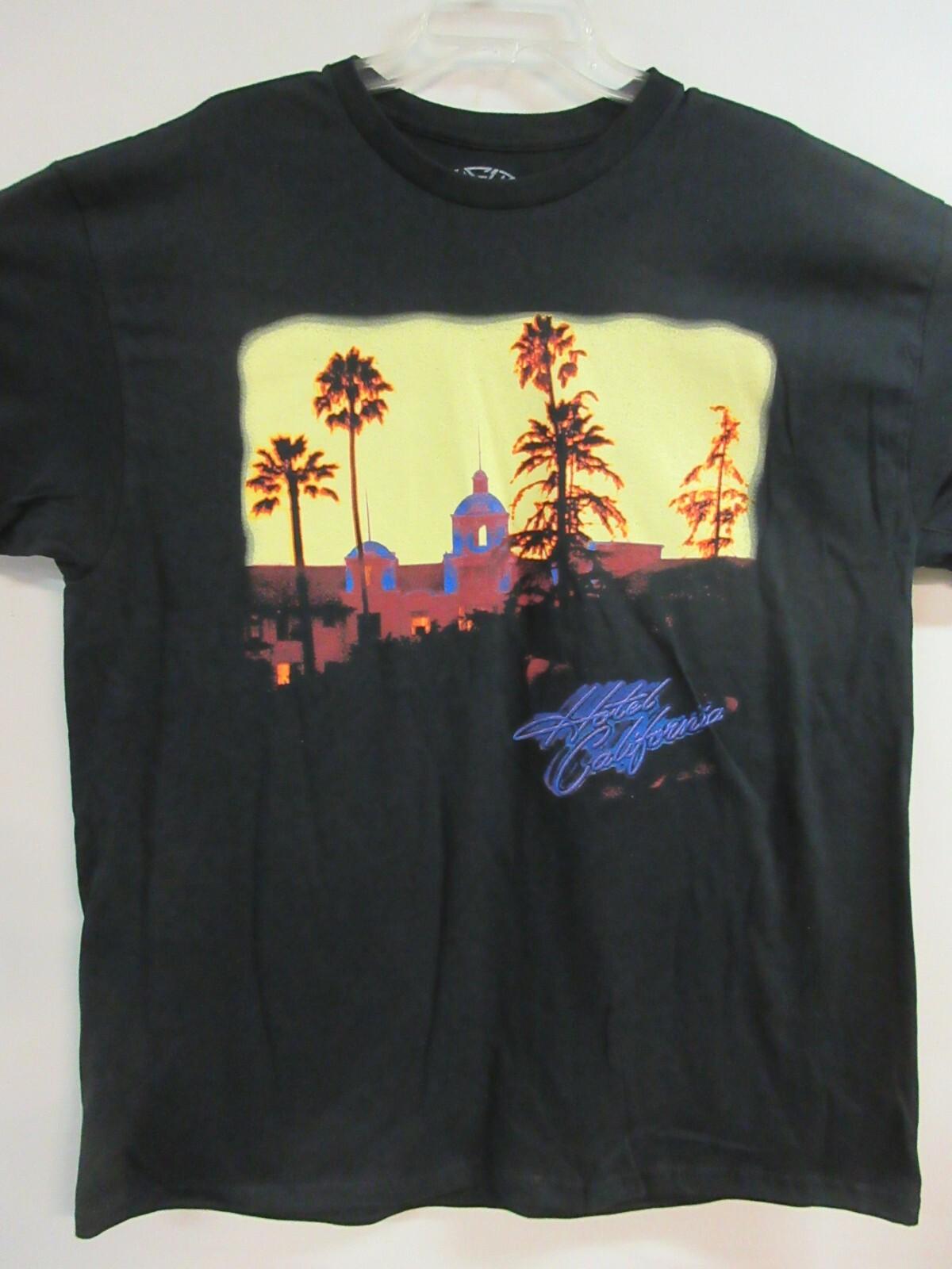 EAGLES OFFICIAL MERCH HOTEL CALIFORNIA 23 BAND CONCERT MUSIC T- EXTRA LARGE Unisex T-Shirt XL