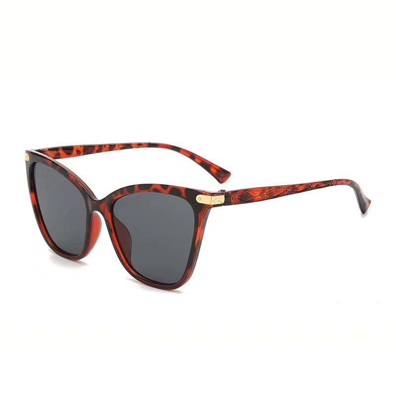 Trendy Retro Cat Eye Sunglasses Slimming Large Frame UV Resistant Driving Sunglasses 8825 Fashionable