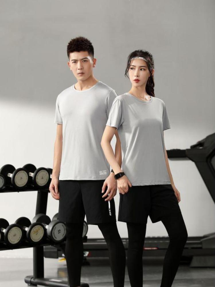 Soft Unisex T Shirt Summer Crew Neck Minimalist Tops Solid Color Unisex Lightweight T-shirt for Women and Men YG-2116