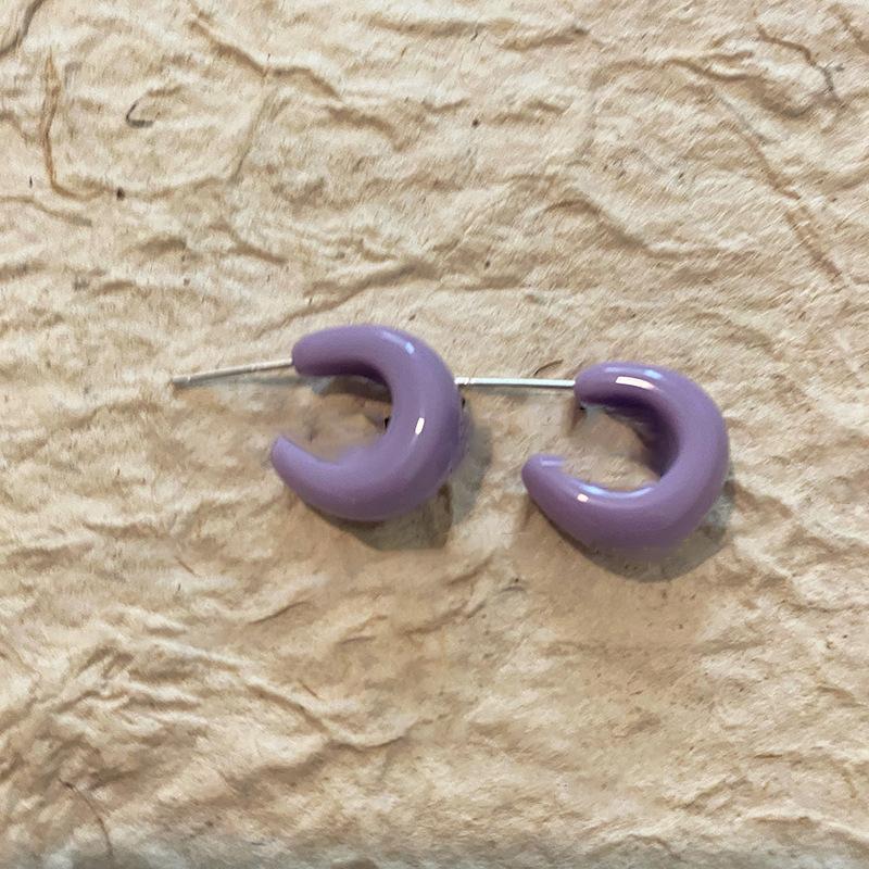 Dopamine Acrylic C-shaped Earrings, Simple and Compact Stud Earrings, High-end Fashion Commuter Versatile Earrings.