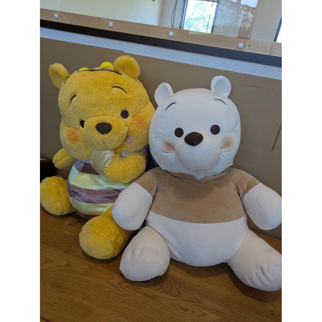 [New, unused, with tags] Winnie the Pooh Super BIG stuffed animal set of 2