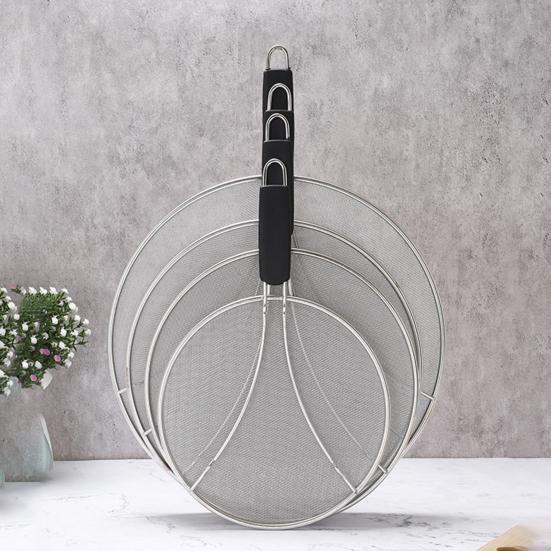 Grease Splatter Guard Stainless Steel Fine Mesh Screen with Easy-Grip Handles Blocks Oil Stains Splash Resistant Cooking Tool