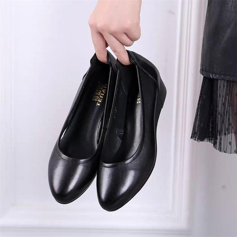 Spring and summer low-heeled work shoes women's hotel small leather shoes soft-soled work professional single shoes