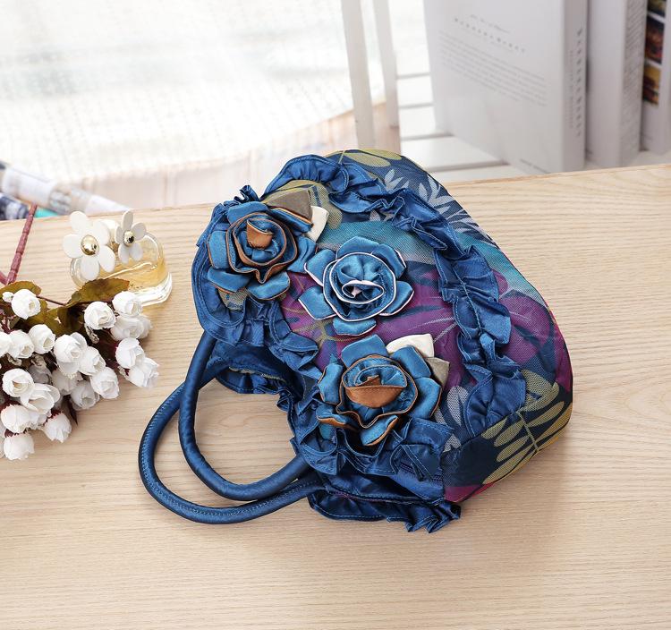 New Korean Style Medium Women's Handbag - Solid Color Lace Mommy Bag with Zipper