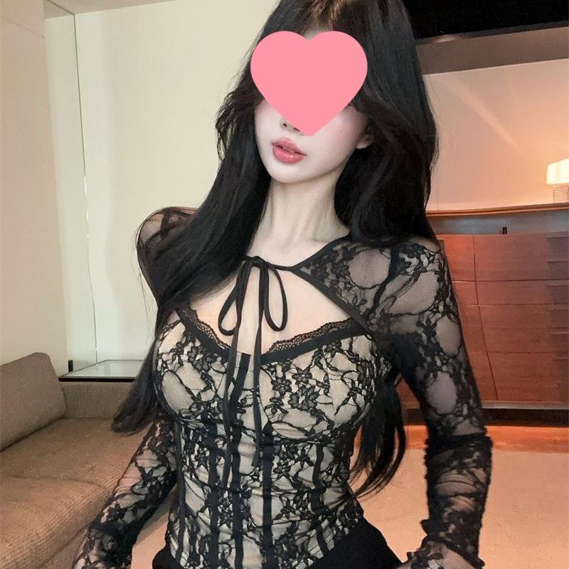 Women's Black Lace Square Neck Long Sleeve Top, Autumn Base Layer, Yù Jiě Style - Sophisticated, Elegant, Tight, Short.