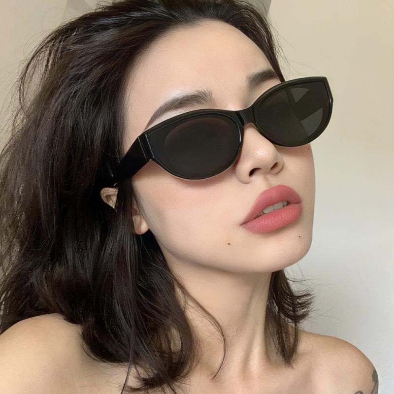 2023 Retro Cat-Eye Sunglasses - UV Protection for Men & Women