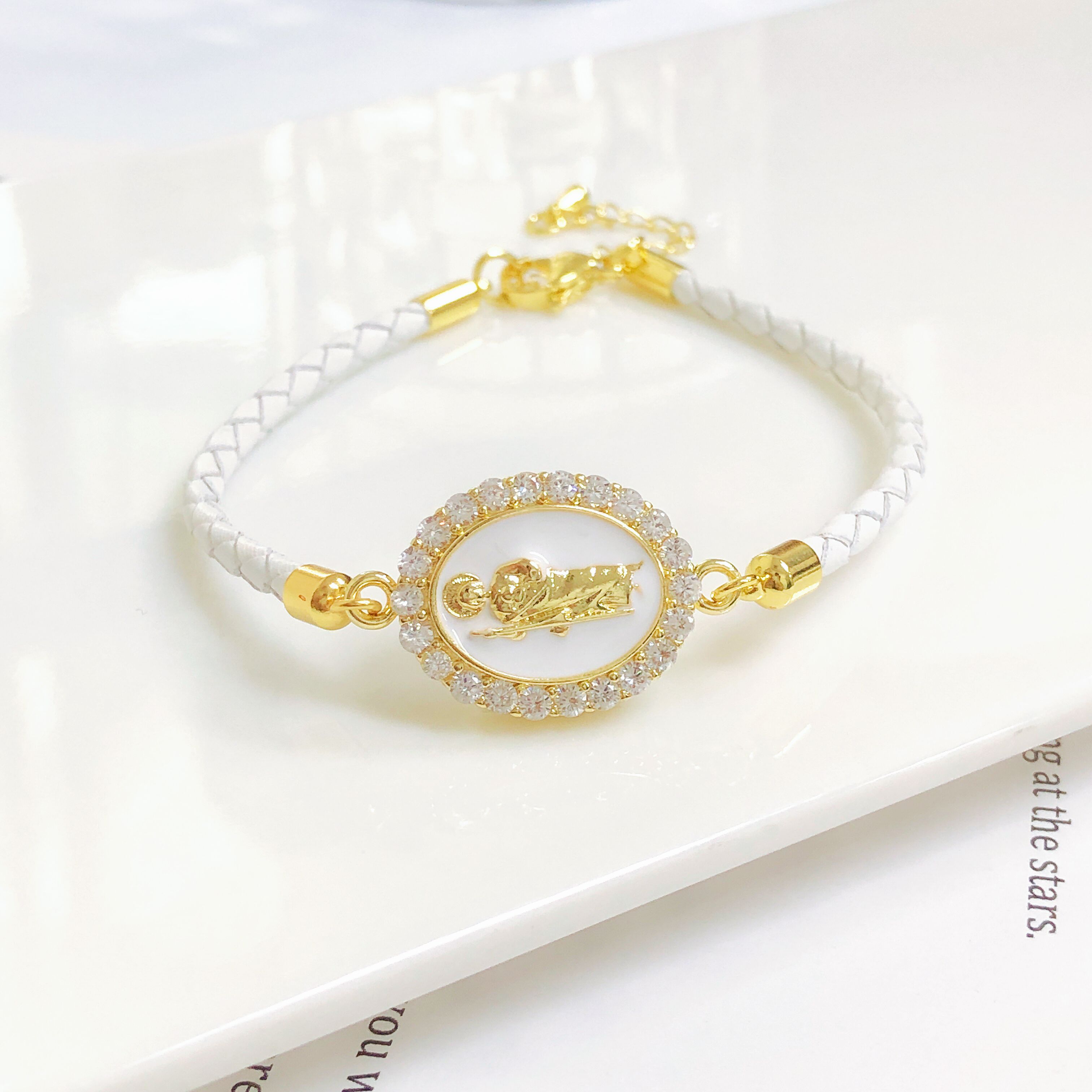 

Classic Leather Rope Braided Religious Virgin Mary St. Jude Zircon Bracelet High-Quality Men Women Party Gold-Plated Zircon