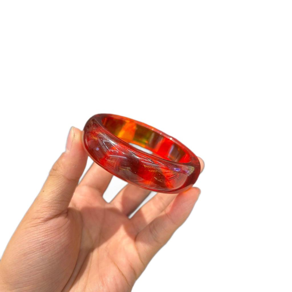 Translucent Burgundy Resin Bangle: Women's Retro Imitation Amber Jewelry