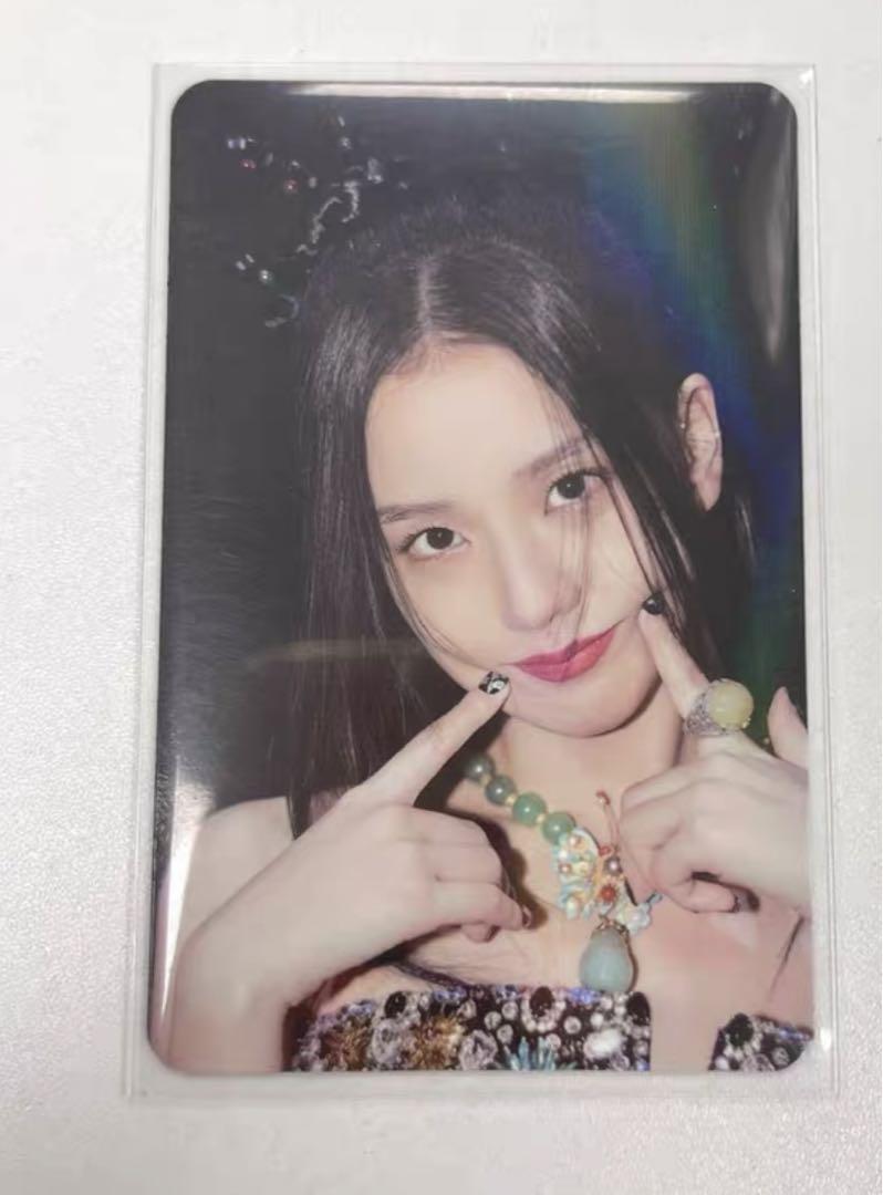

[USED] Blackpink Jisoo Waltz Seoul Concert Venue Exclusive Trading Card