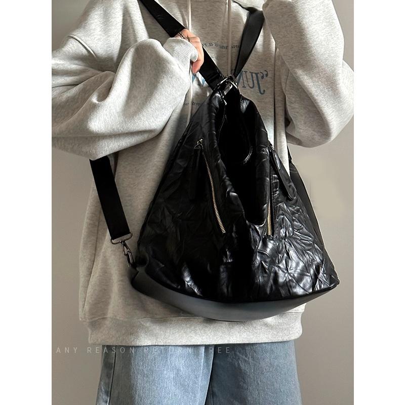 IELGY Women's Large-capacity Pleated Shoulder Bag, Premium Commuter Backpack