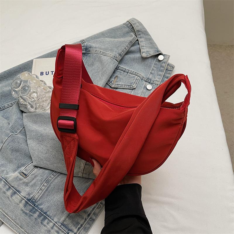Casual small bag women's new large-capacity versatile dumpling bag summer versatile shoulder messenger bag