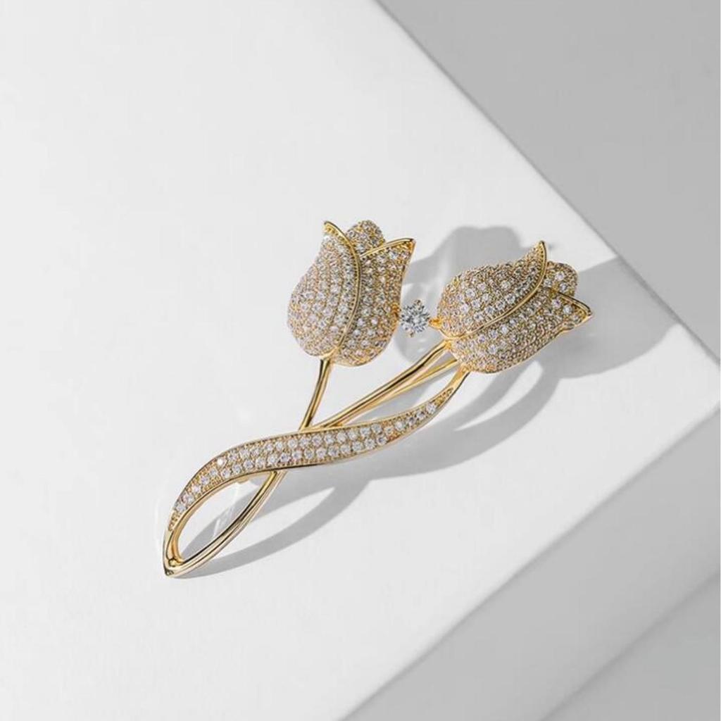 Elegant Floral Brooch For Women, Unique Design, High,end And Exquisite