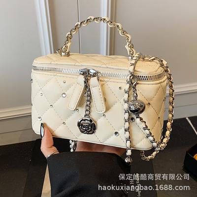 Xiaoxiangfeng Diamond Chain Bag Women's 2025 New Trendy Fashion Spring and Summer Bucket Bag Super Fire Versatile Messenger Bag