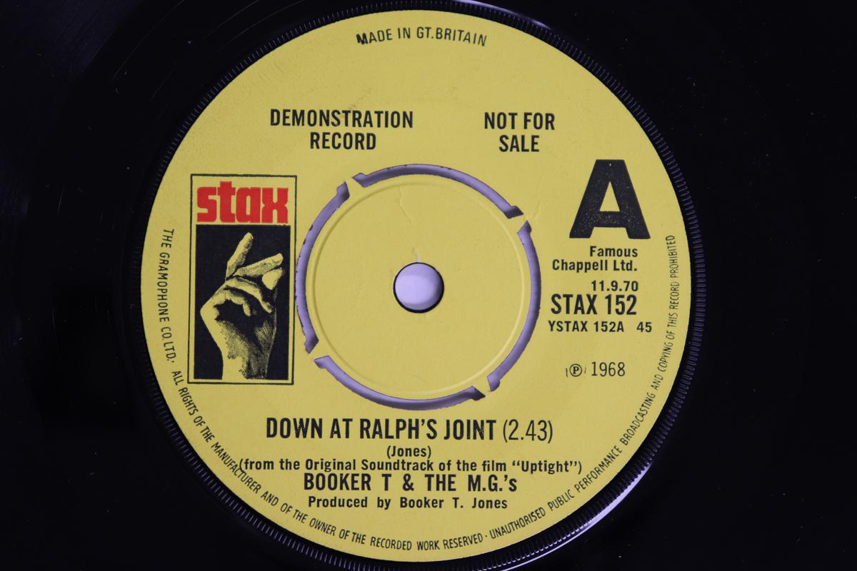 

7-дюймовая пластинка BOOKER T & THE MG S - Down At Ralph s Joint STAX152PROMO STAX 1970 UK Соул/Фанк Б/У