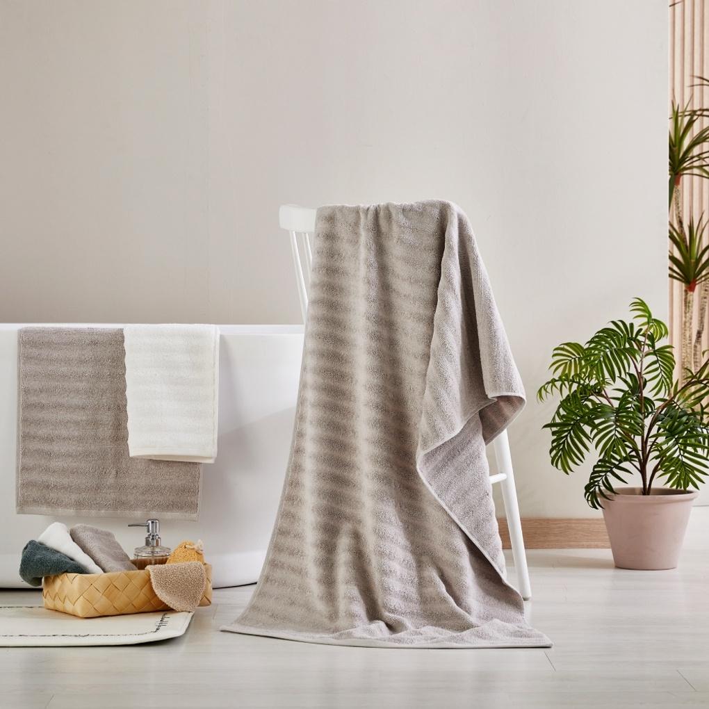 

Raffinira Jacquard Bath Towel 70X145 LIGHT GREY 650g_BG0124058