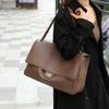 High-end and Elegant Single-shoulder Underarm Handbag Made of Genuine Leather, Women's Bag with A Flap Closure Casually