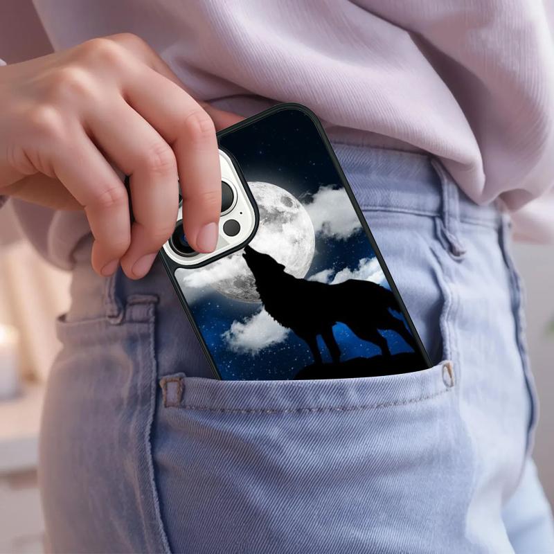 Moon Roaring Wolf Phone Case For iPhone 17 Air 15 16e 14 13 Pro Max Coque 12 11 Pro Max PLUS cover