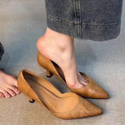 Temperament hohler flacher Mund einzelne Schuhe 2025 neue Retro vielseitige Ein-Pedal französische Arbeitsschuhe spitz zulaufende hohe Absätze Frauen