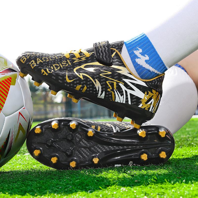 New Men Kids Non-Slip Football Boots Ultralight Soccer Shoes Cleats Match Grass Boys Professional Training Shoes Drop Shipping