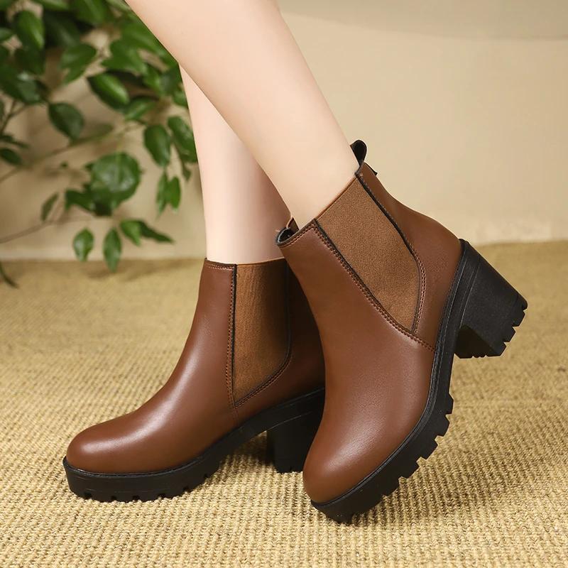 2024 Winter High Quality Women's Boots Round Toe Fashion Solid Color Short Tube Large Size Medium Heel Women's Fashion Boots