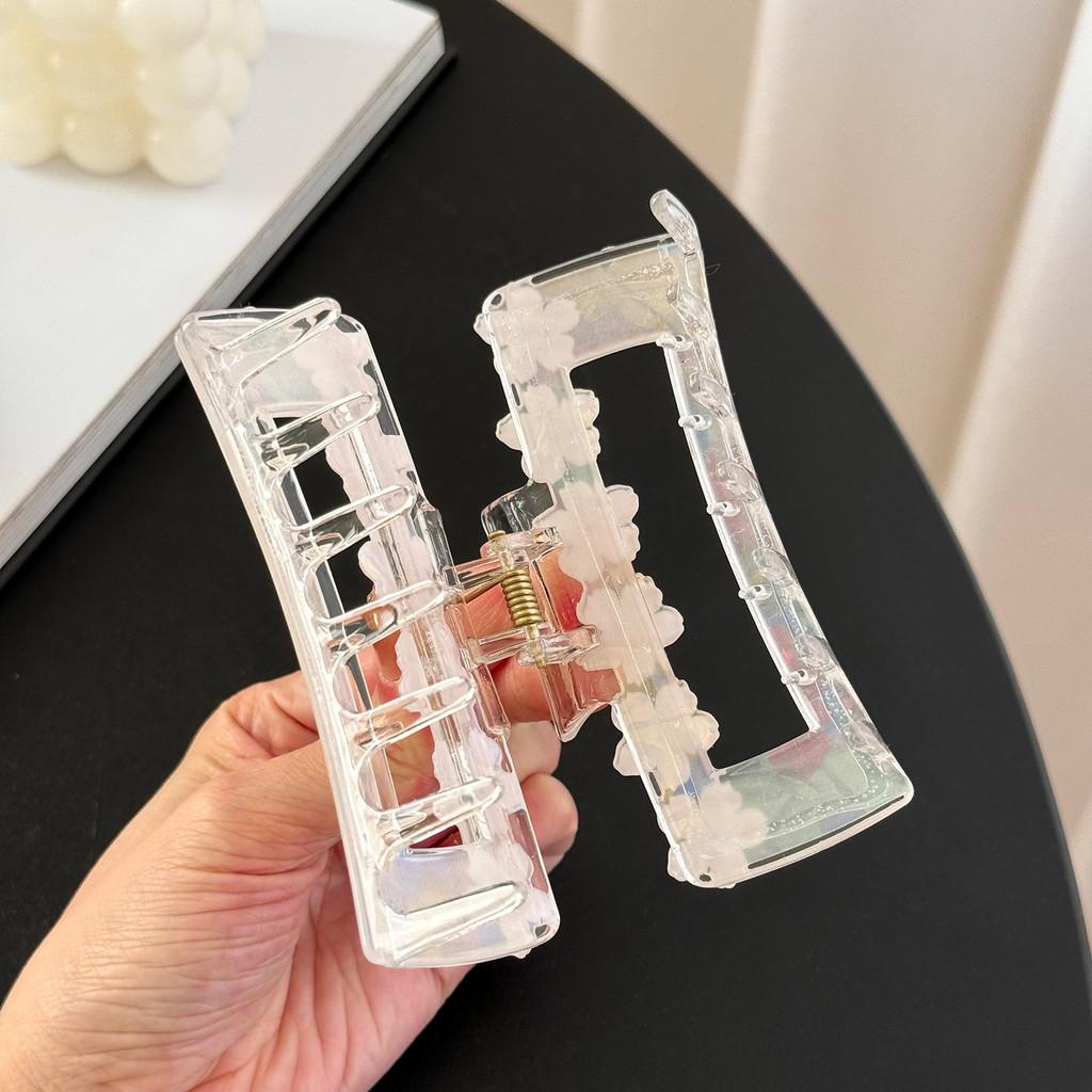 Fashionable Acrylic Hair Claw Clip Graceful Cherry Blossom Pattern For Everyday Use