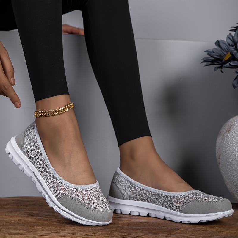 Women's Shoes Summer Lace Breathable Casual Flat Bottom One Foot Stirrups Middle-aged and Elderly Mom Shoes